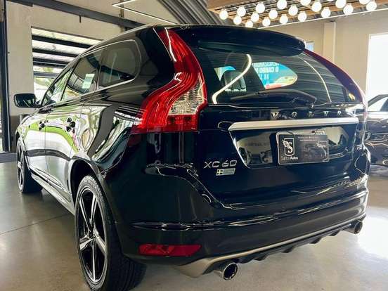 VOLVO-XC60-2.0 T5 R DESIGN TURBO GASOLINA 4P AUTOMÁTICO VOLVO-XC60-2015