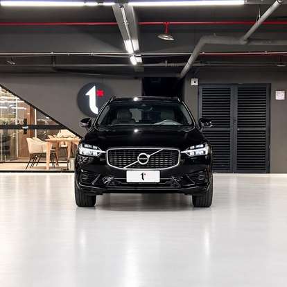VOLVO-XC60-2019