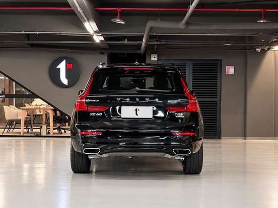 VOLVO-XC60-2.0 T8 HYBRID R-DESIGN AWD GEARTRONIC VOLVO-XC60-2019