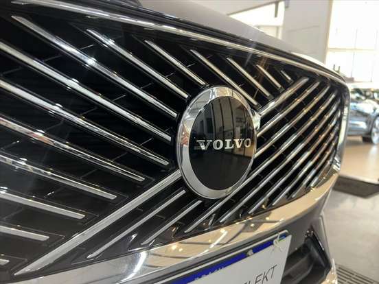 VOLVO-XC60-2.0 T8 PHEV PLUS AWD GEARTRONIC VOLVO-XC60-2025