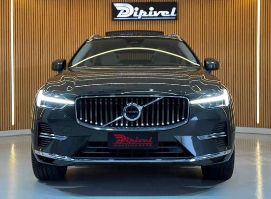 VOLVO-XC60-2021