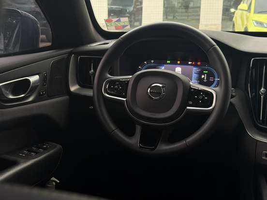 VOLVO-XC60-2.0 T8 RECHARGE ULTIMATE DARK AWD GEARTRONIC VOLVO-XC60-2022