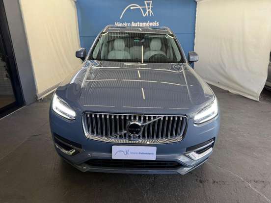 VOLVO-XC90-2022