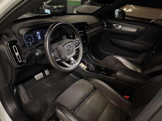 VOLVO-XC40-1.5 T5 RECHARGE R-DESIGN GEARTRONIC VOLVO-XC40-2020