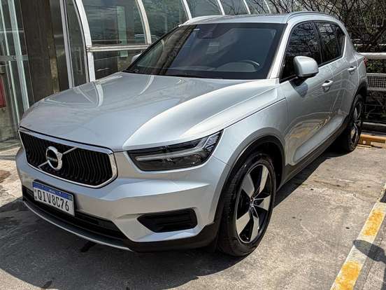 VOLVO-XC40-2.0 T5 GASOLINA MOMENTUM AWD GEARTRONIC VOLVO-XC40-2018
