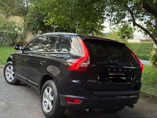 VOLVO-XC60-2.0 T5 COMFORT FWD TURBO GASOLINA 4P AUTOMÁTICO VOLVO-XC60-2012