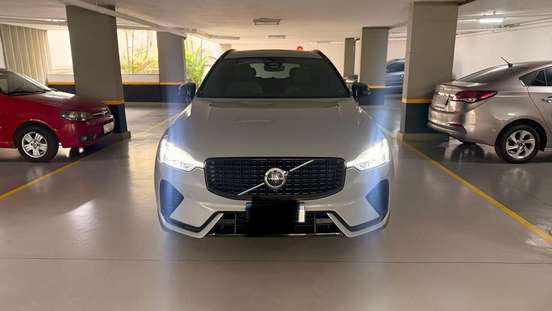VOLVO-XC60-2024
