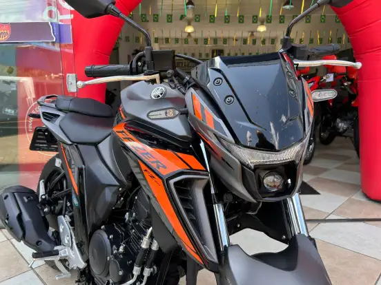 YAMAHA-FZ25 FAZER ABS YAMAHA-FZ25 FAZER ABS-2025