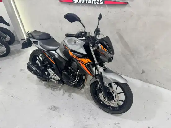 YAMAHA-FZ25 FAZER CONNECTED ABS-2025