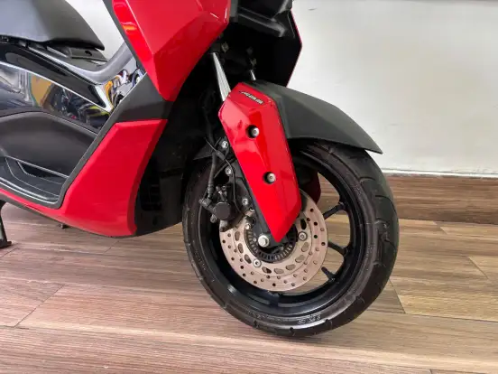 YAMAHA-NMAX CONNECTED 160 ABS-2025