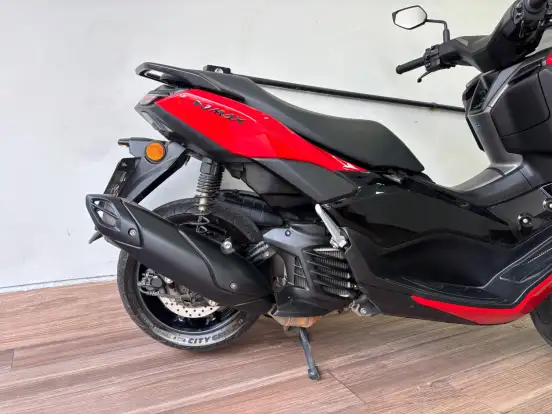 YAMAHA-NMAX CONNECTED 160 ABS-2025