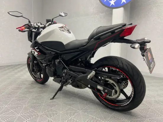 YAMAHA-XJ6 N ABS-2015