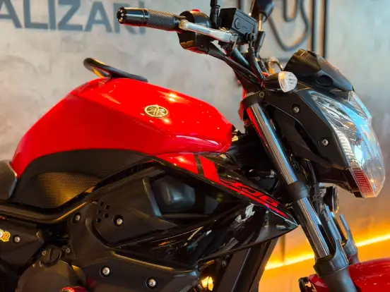 YAMAHA-XJ6 N-2012
