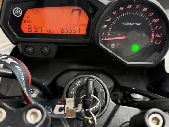 YAMAHA-XJ6 N YAMAHA-XJ6 N-2011