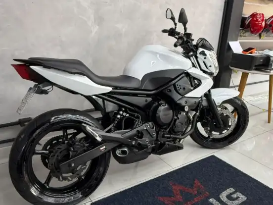 YAMAHA-XJ6 N YAMAHA-XJ6 N-2011