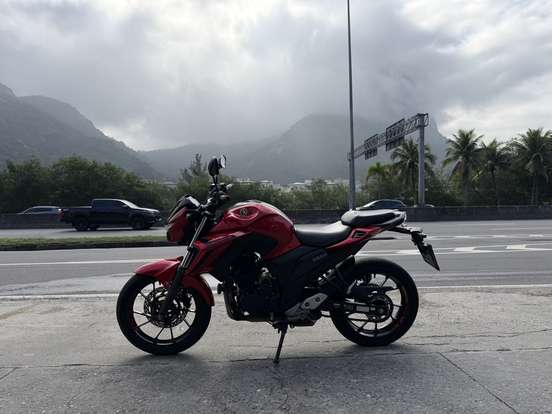 YAMAHA-FZ25 FAZER CONNECTED ABS YAMAHA-FZ25 FAZER CONNECTED ABS-2025