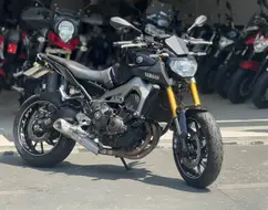 YAMAHA MT-09 YAMAHA MT-09