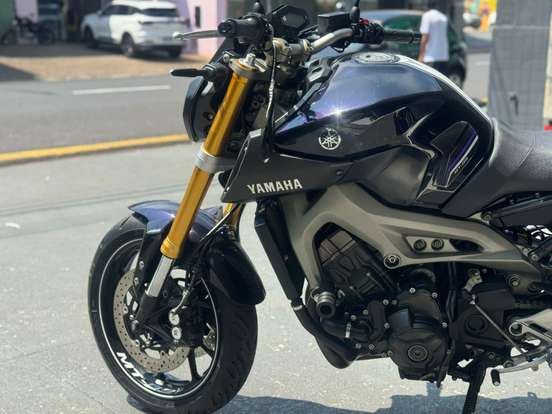YAMAHA-MT-09 YAMAHA-MT-09-2015