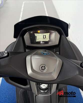YAMAHA-NMAX CONNECTED 160 ABS-2023