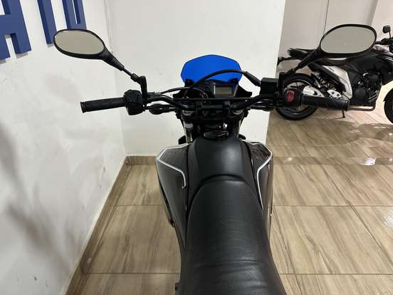 YAMAHA-XT 660R-2006