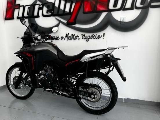YAMAHA-XTZ 250 LANDER CONNECTED-2025