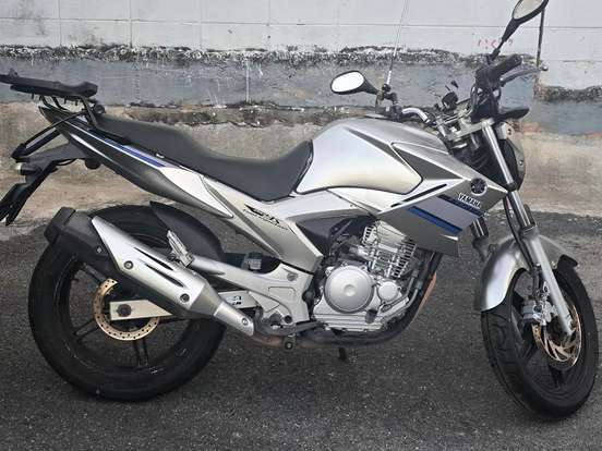 YAMAHA-YS 250 FAZER YAMAHA-YS 250 FAZER-2013