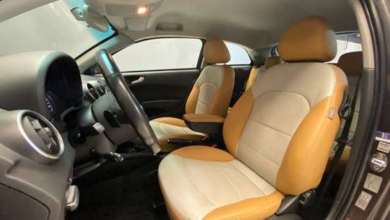 AUDI-A1-2011