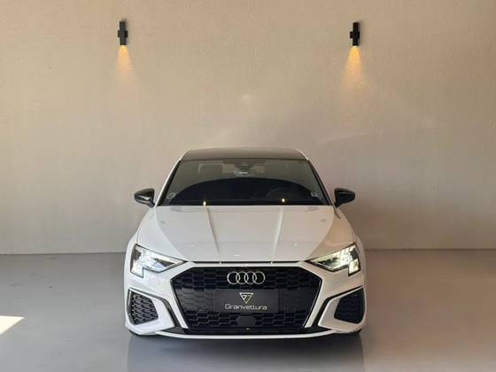Audi A3 2.0 40 Tfsi Mhev Sedan Performance Black S-Tronic