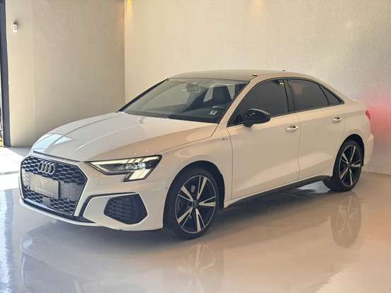 AUDI-A3-2.0 40 TFSI MHEV SEDAN PERFORMANCE BLACK S-TRONIC AUDI-A3-2024