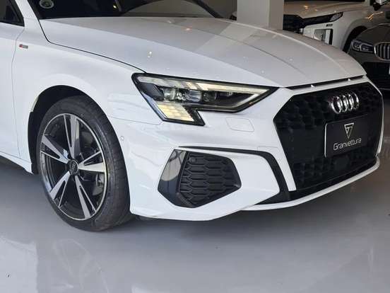 AUDI-A3-2.0 40 TFSI MHEV SEDAN PERFORMANCE BLACK S-TRONIC AUDI-A3-2024