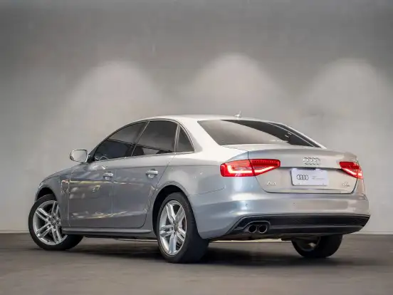 AUDI-A4-2.0 TFSI AMBIENTE GASOLINA 4P S TRONIC AUDI-A4-2015