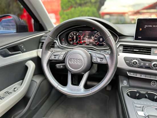 AUDI-A4-2017