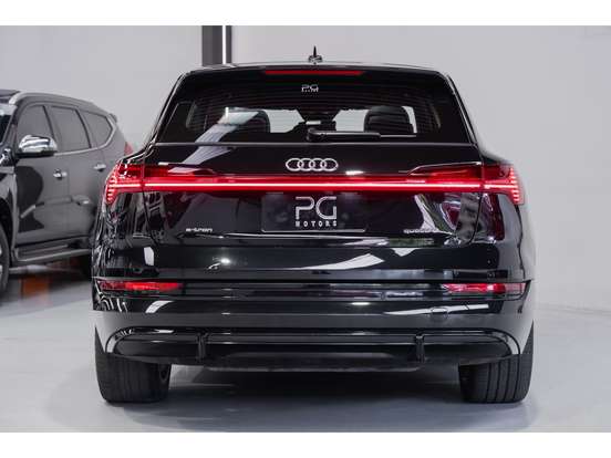 AUDI-E-TRON-ELÉTRICO PERFORMANCE BLACK QUATTRO AUDI-E-TRON-2020
