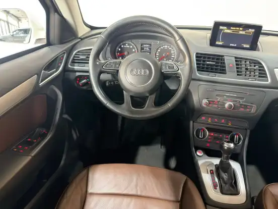 AUDI-Q3-2018