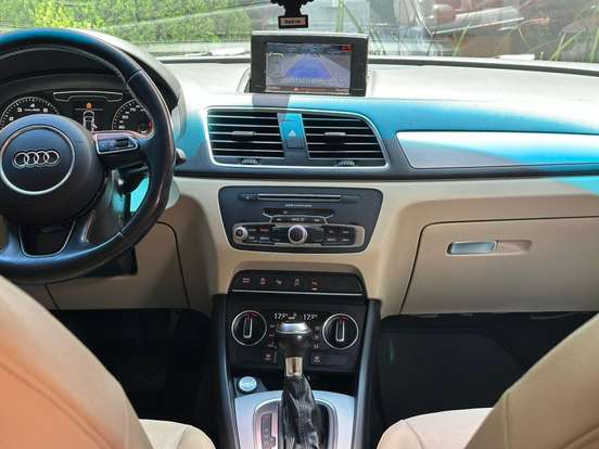 AUDI-Q3-2017
