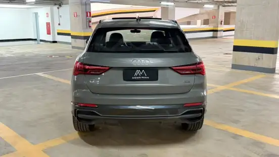AUDI-Q3-2023