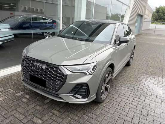 AUDI-Q3-2024