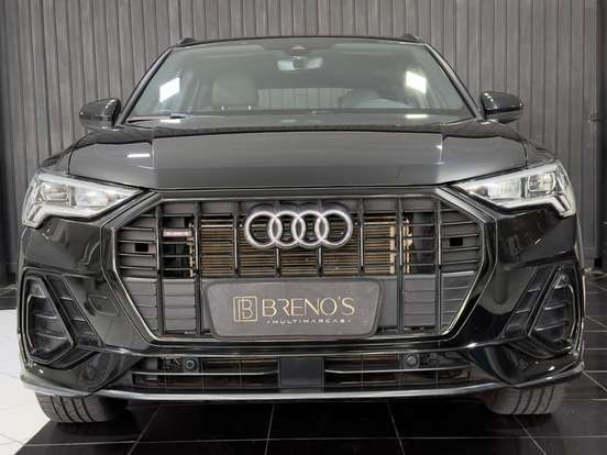 AUDI-Q3-2023