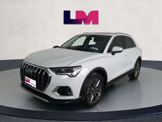 AUDI-Q3-2023