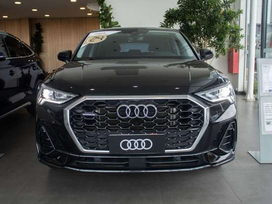 AUDI-Q3-2.0 40 TFSI GASOLINA PERFORMANCE QUATTRO TIPTRONIC AUDI-Q3-2023