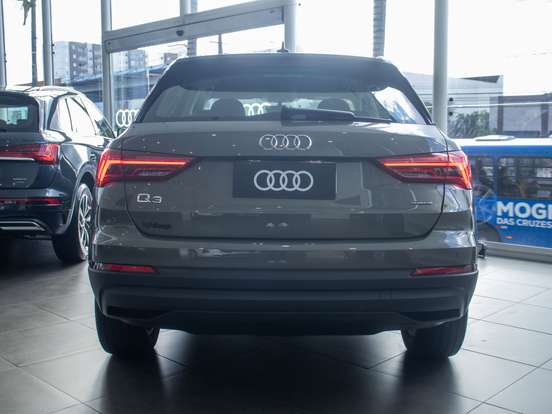 AUDI-Q3-2.0 40 TFSI GASOLINA PRESTIGE QUATTRO TIPTRONIC AUDI-Q3-2024