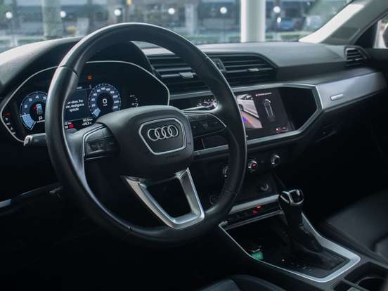 AUDI-Q3-2.0 40 TFSI GASOLINA PRESTIGE QUATTRO TIPTRONIC AUDI-Q3-2024