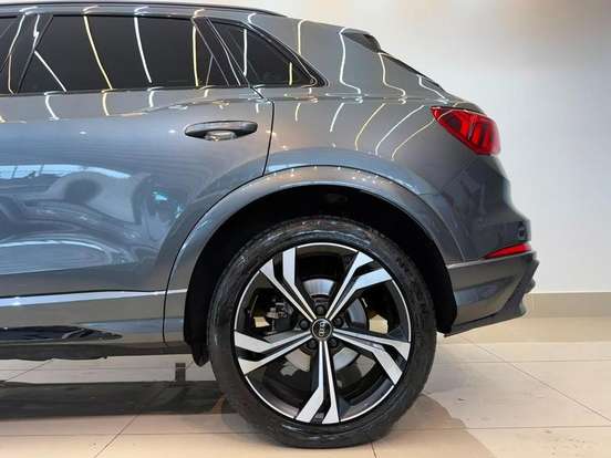 AUDI-Q3-2.0 40 TFSI GASOLINA SPORTBACK PERFORMANCE BLACK QUATTRO TIPTRONIC AUDI-Q3-2024