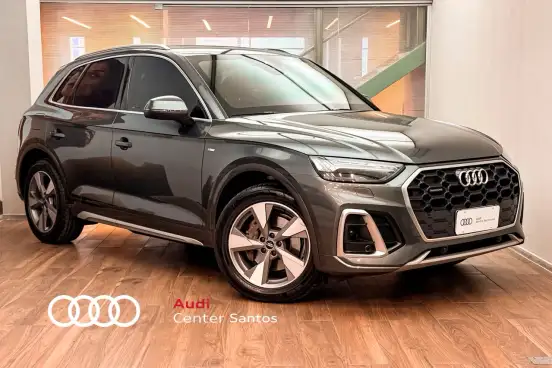 AUDI-Q5-2022