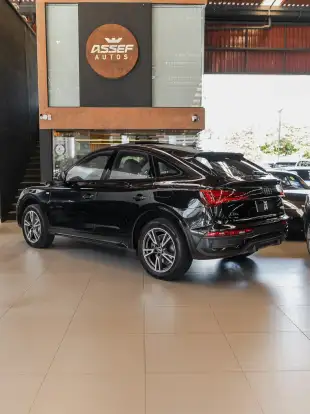 AUDI-Q5-2023