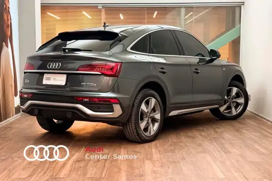 AUDI-Q5-2024