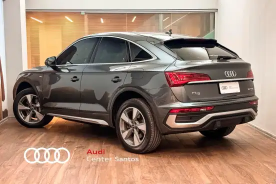 AUDI-Q5-2024