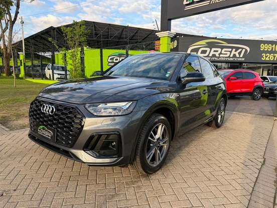 AUDI-Q5-2022