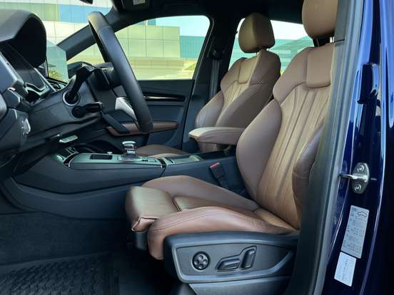 AUDI-Q5-2023