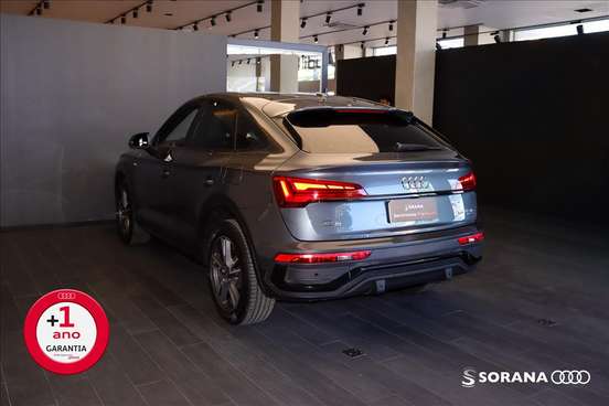 AUDI-Q5-2023